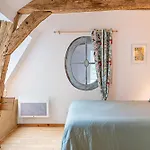 2 Pers Au Domaine Gavollerie Dans De 3 Bed & Breakfast 3*