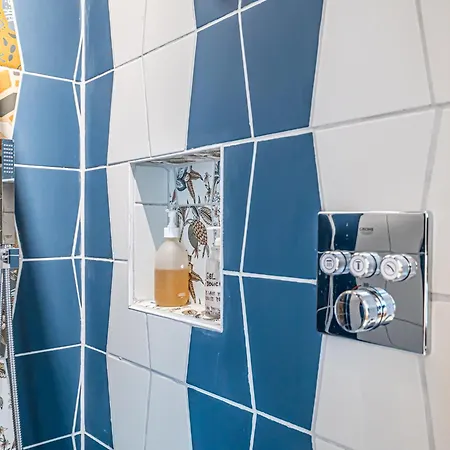 לינה וארוחת בוקר Renovee En 2024 Avec Cuisine-sejour-salon Partages